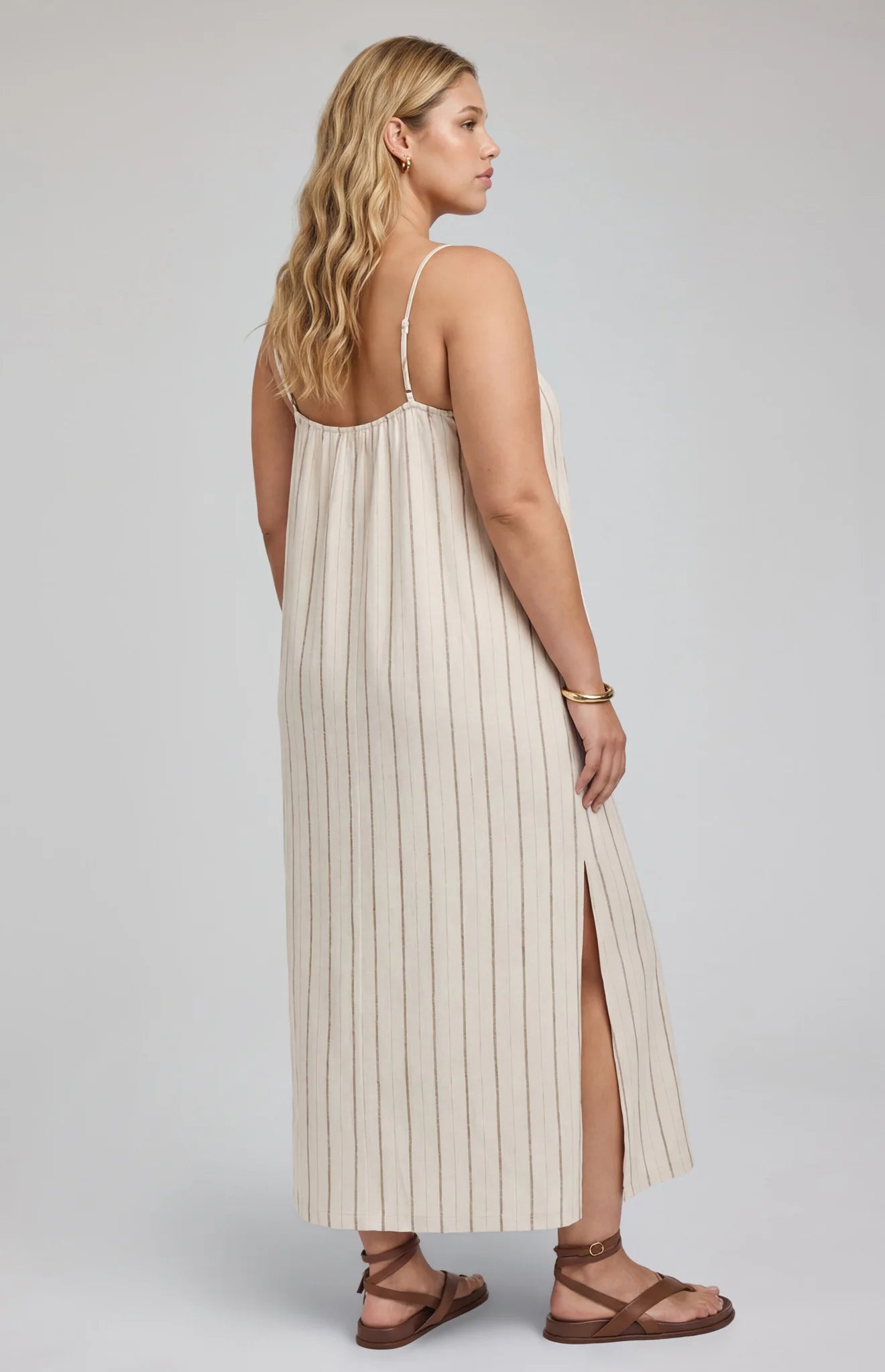 Robe Twyla