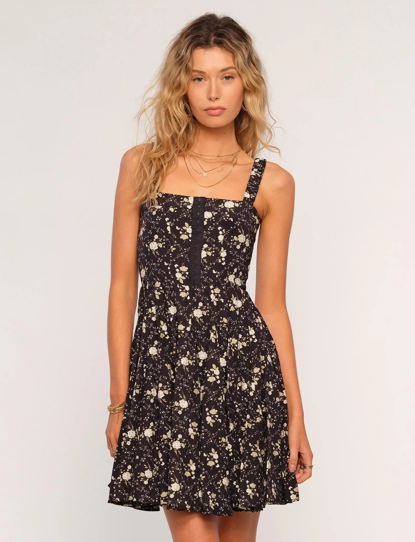 Robe Willa