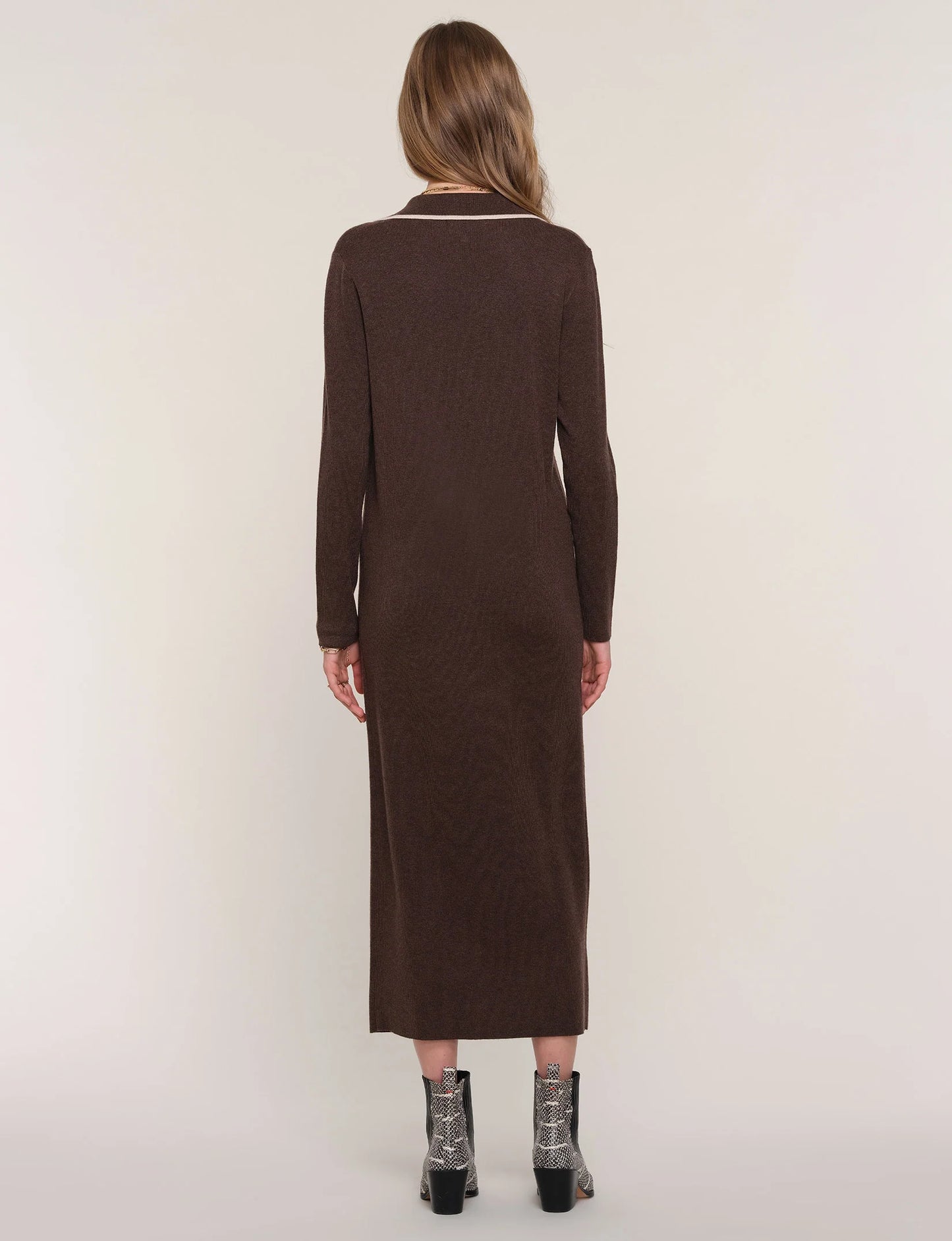 Robe Tissa