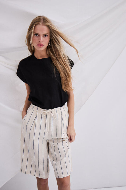 Short Linno