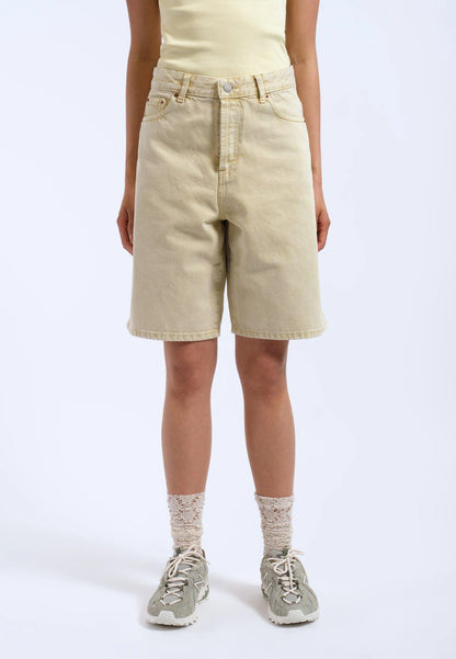Short Bella