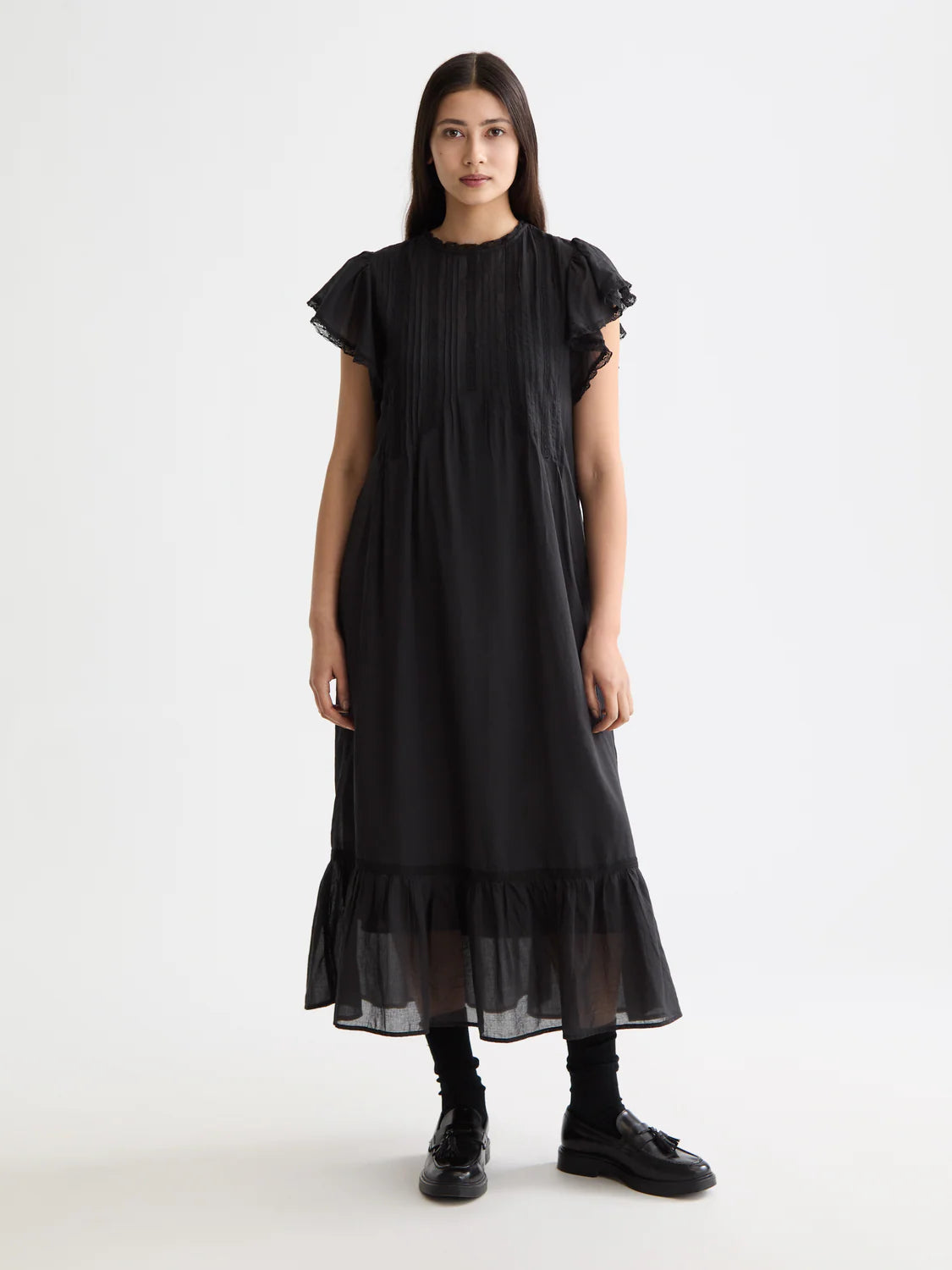 Maxi Dress With Pleated Lace Details